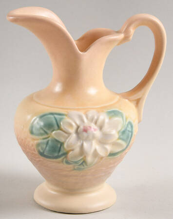 Waterlily Walnut Apricot 5" Ewer