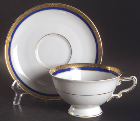 HC945 Footed Cup & Saucer Set by Heinrich - H&C