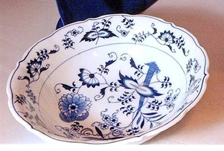 Blue Danube 9" Round Vegetable Bowl