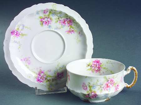 Schleiger 1014-16 Flat Cup & Saucer Set