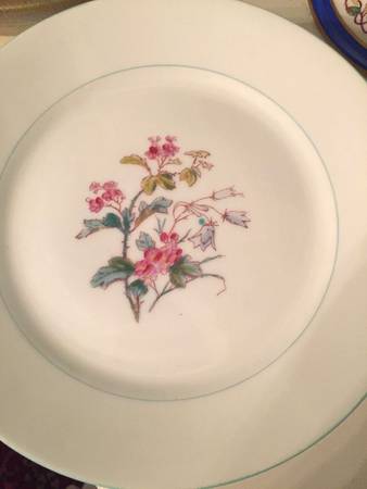 H3342 Dinner Plate