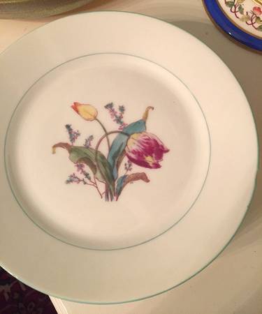 H3342 Dinner Plate