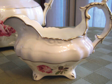5951-10 Creamer