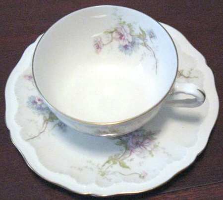 Schleiger 156-8 Flat Cup & Saucer Set