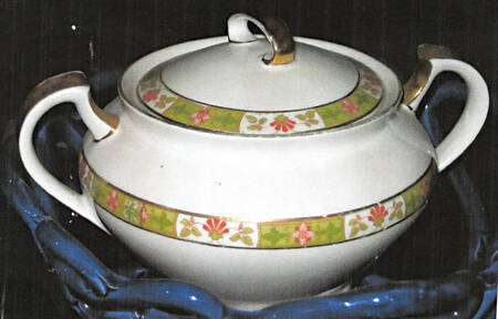 HC954 Sugar Bowl & Lid