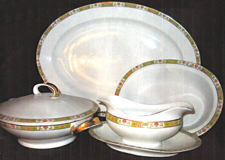 HC954 Gravy Boat with Attached Underplate