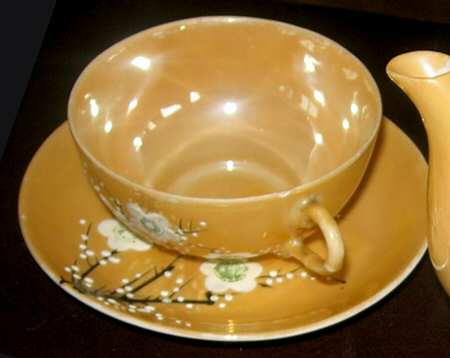 HYS2 Flat Cup & Saucer Set