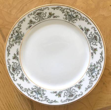HUT1609 Dinner Plate