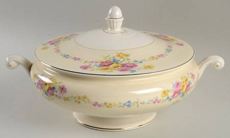 HLC2526 Round Covered Vegetable