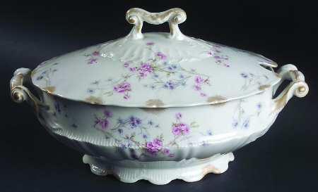 Schleiger 309-7 Tureen &  Lid