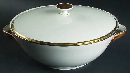 8053 Round Covered Vegetable