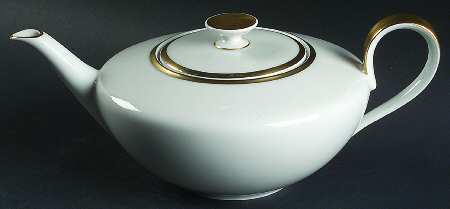 8053 Teapot & Lid