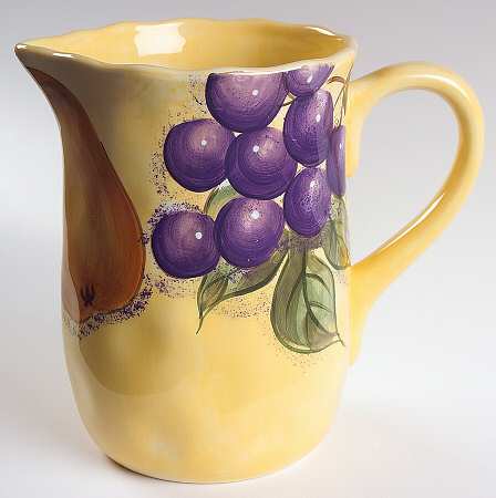 Verdona 80 Oz Pitcher