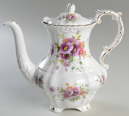 4149 (Scalloped) Coffee Pot & Lid