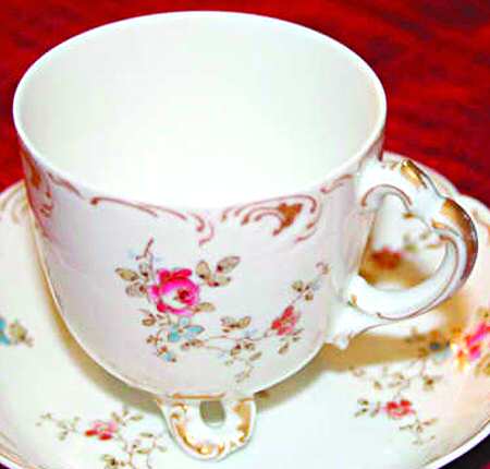H3514 Footed Cup