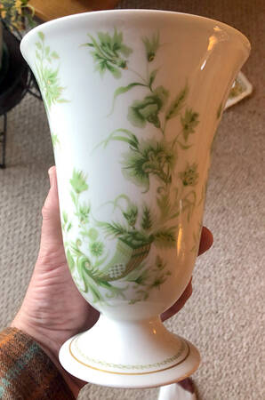 A La Corne 8" Vase