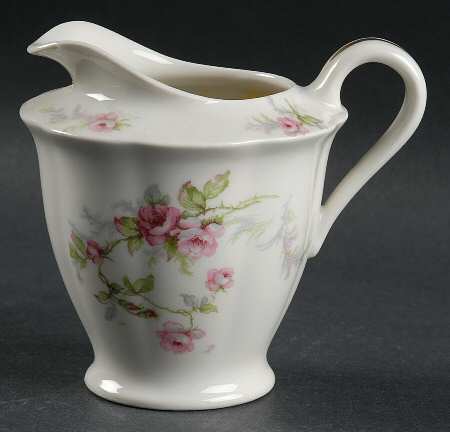 Sylvia White (Isle de France) Creamer