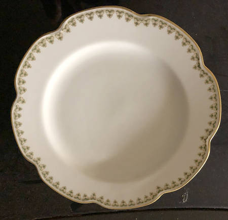 H3527 Dinner Plate