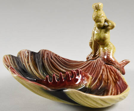 Ebb Tide Chartreuse and Wine 9" Ashtray