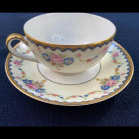 H330 (Yellow Rim, White Center) Flat Cup & Saucer Set