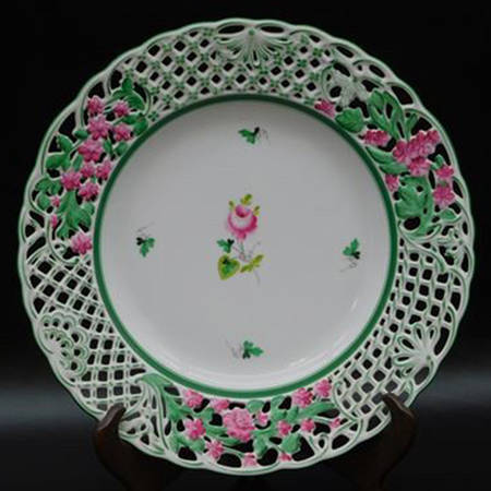 Vienna Rose 9" Pierced Plate
