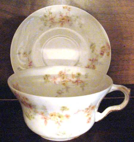 Schleiger 339-13 Flat Cup & Saucer Set