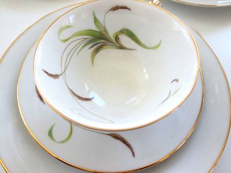 Hc993 Footed Cup & Saucer Set
