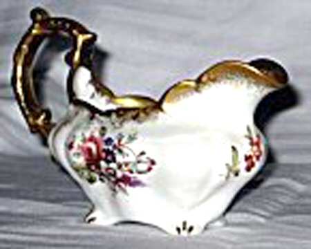 Lady Patricia (Scalloped) Creamer