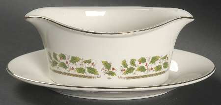 Home for the Holidays Gravy Boat & Underplate