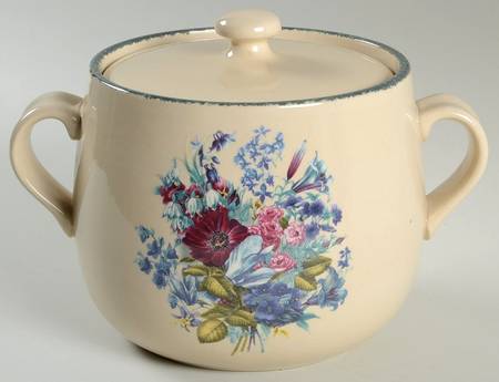 Floral Bean Pot & Lid
