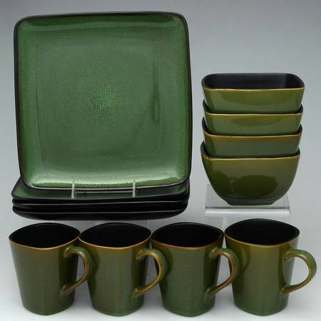 Rave Green Square 12 Piece Set