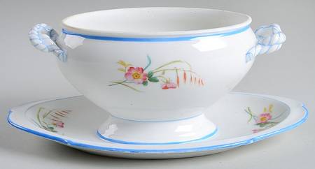 H3643 Sauce Boat with Attached Underplate No Lid