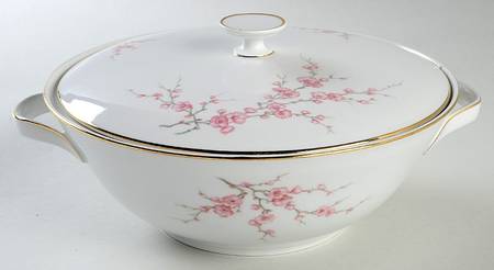 Almond Blossom Round Covered Vegetable