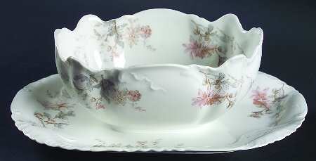 Schleiger 86-8 Gravy Boat with Attached Underplate