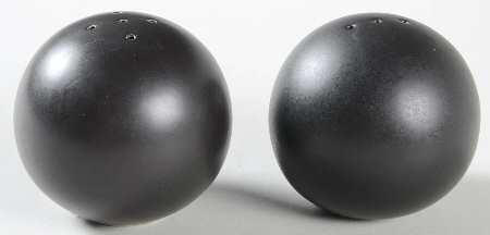 Worldview Onyx Salt & Pepper Set