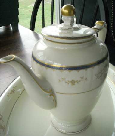 HC1021 Coffee Pot & Lid