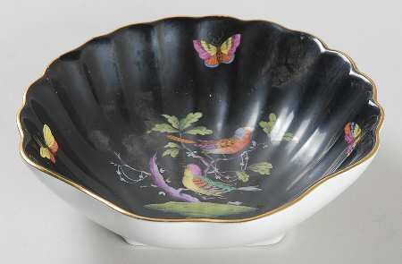 Rothschild Bird (Black Background) 5" Shell Shaped Dish