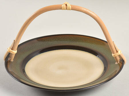 Rave Stripe 5 3/8"-5 5/8" Bamboo Handled Serving Plate  HC