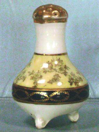 HUT1765 Salt Shaker