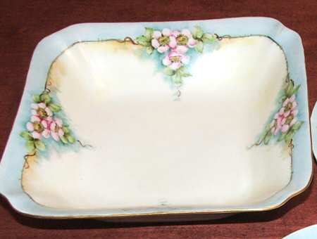 HUT1776 7" Square Vegetable Bowl