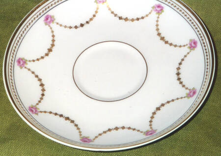 H3707 Saucer