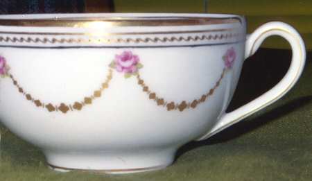 H3707 Flat Cup & Saucer Set