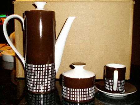 4777 Brown by Harmony House China