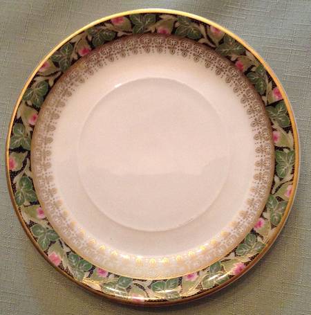 HUT1792 Saucer
