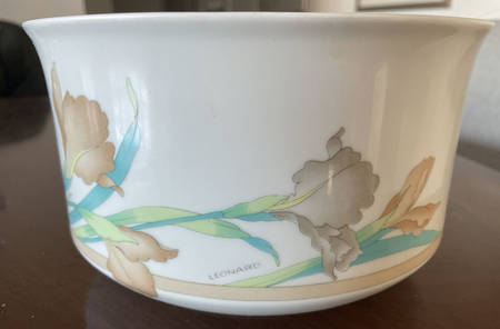 Leonard 7" Round Vegetable Bowl