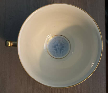HC1118 Footed Cup