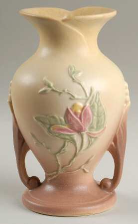 Magnolia (Matte) 8" Handled Footed Vase