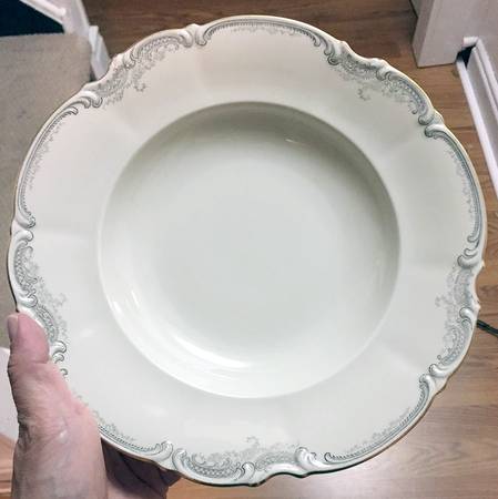 HUT1799 Rim Soup Bowl