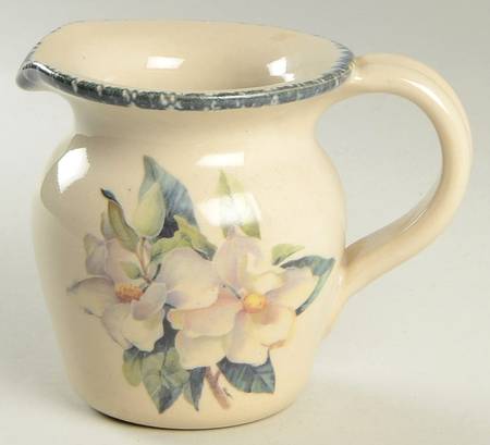 Magnolia Creamer