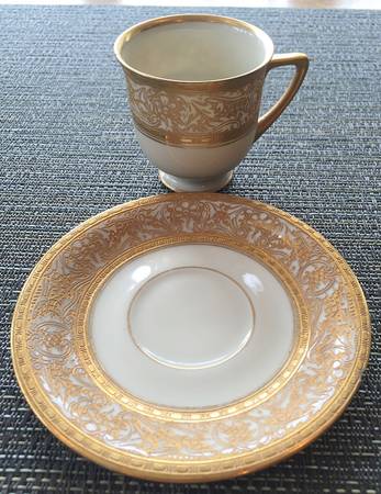 HC1120 Footed Demitasse Cup & Saucer Set